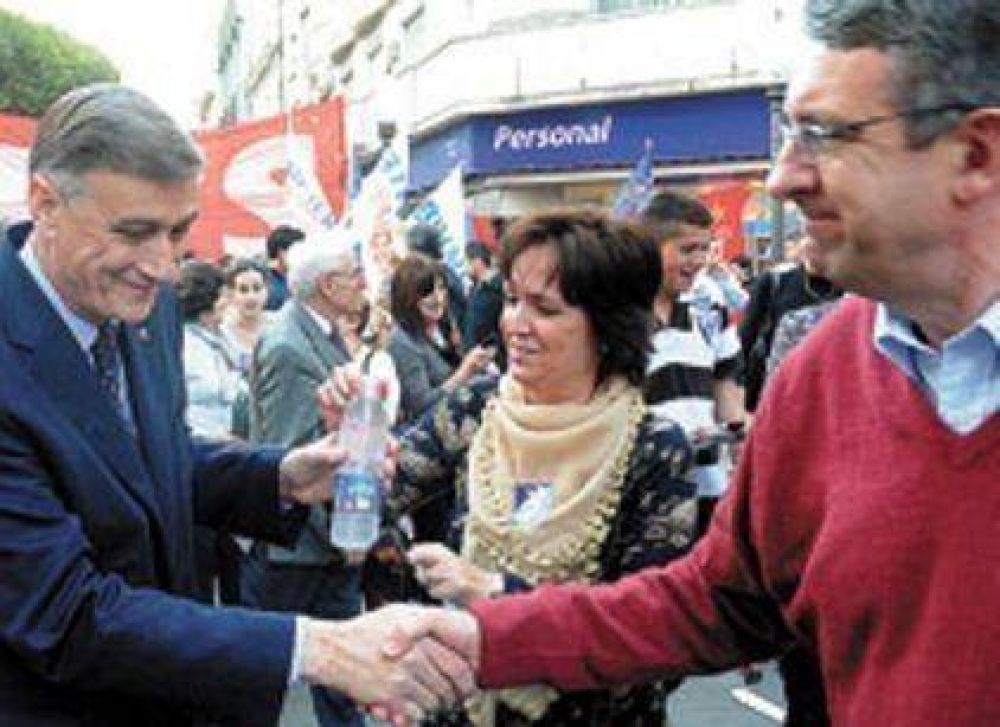 Binner:"Que no haya casos de corrupci�n muestra que con honestidad se puede gobernar"