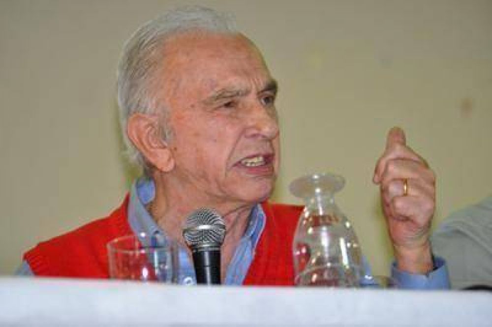 Mar�n advierte que "hay quienes est�n trabajando para los otros"