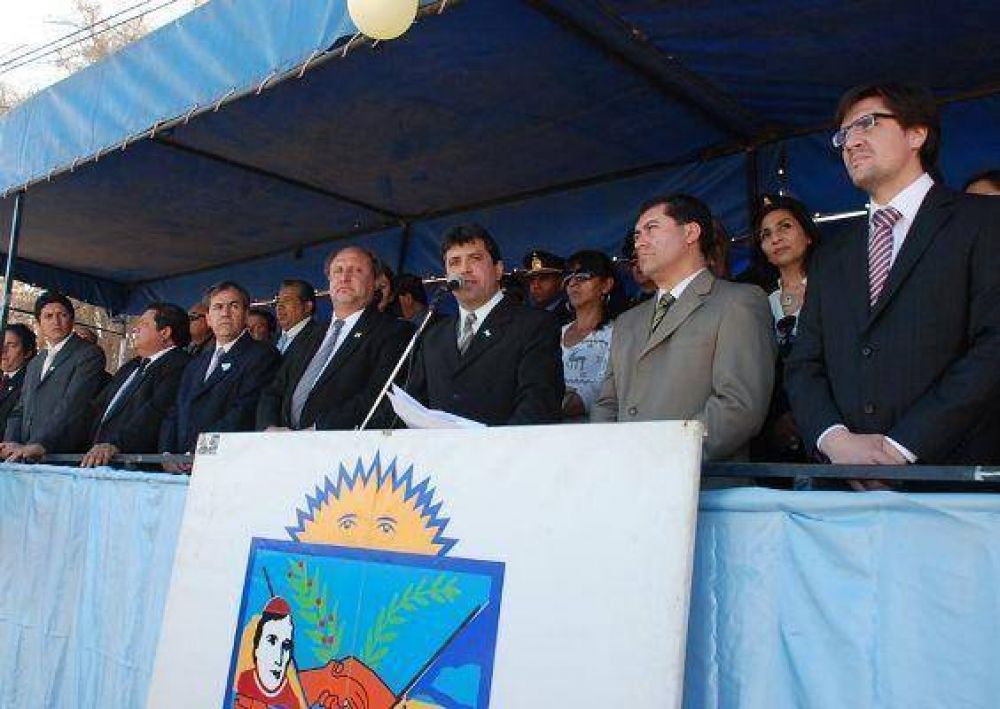 El Departamento Castro Barros celebr� su 134� Aniversario 