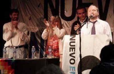 Para Sabbatella "la Provincia no est� en sinton�a con el pa�s"	 