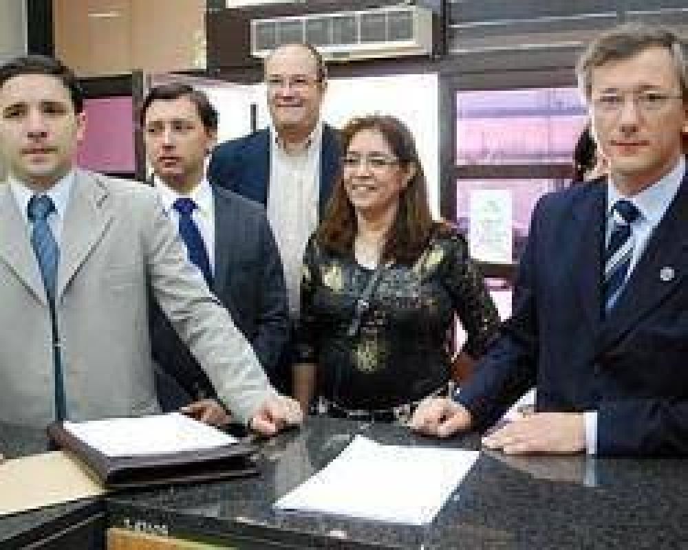 Magistrados solicitan se declare la inconstitucionalidad de la Constituci�n 