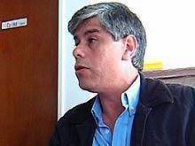 Peralta, exultante, dice que �el triunfo del FpV ya est�