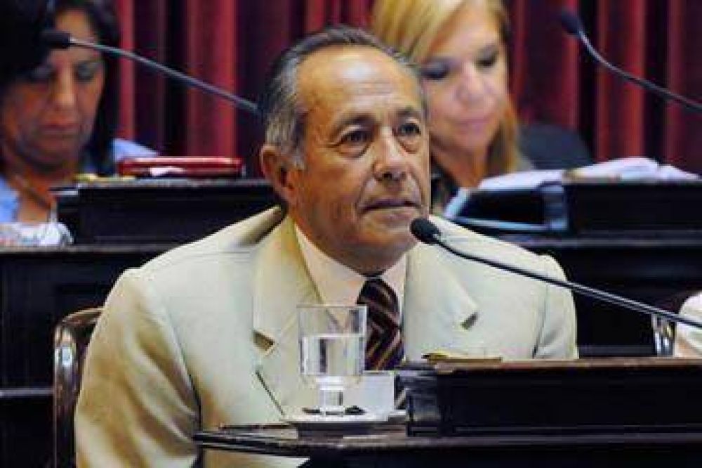 Adolfo Rodr�guez Sa�, con boletas en el cuarto oscuro, por resoluci�n judicial