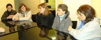Coincidieron en que est�n cobrando "en tiempo y forma seg�n lo pautado"
