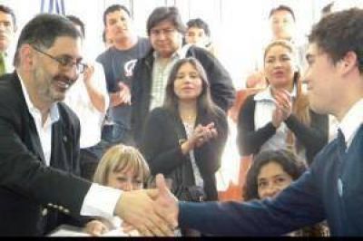 Concejales estudiantiles entregaron proyectos al intendente
