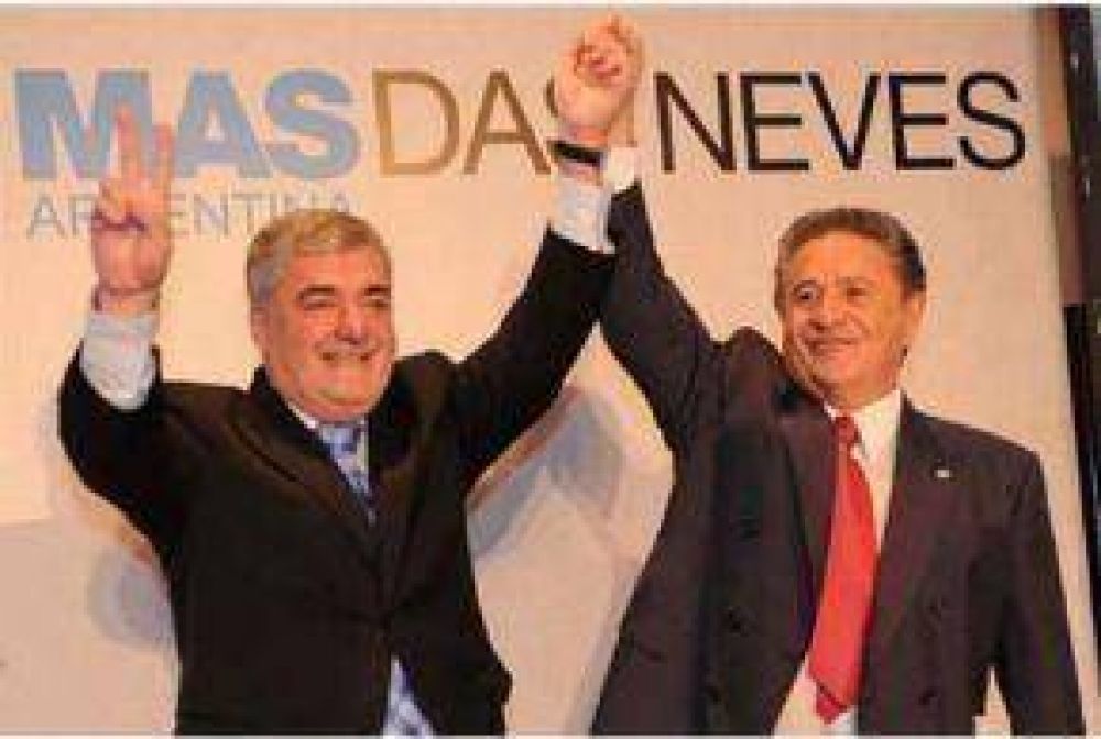 Realismo M�gico: Duhalde Cree Que Estar� En Segunda Vuelta