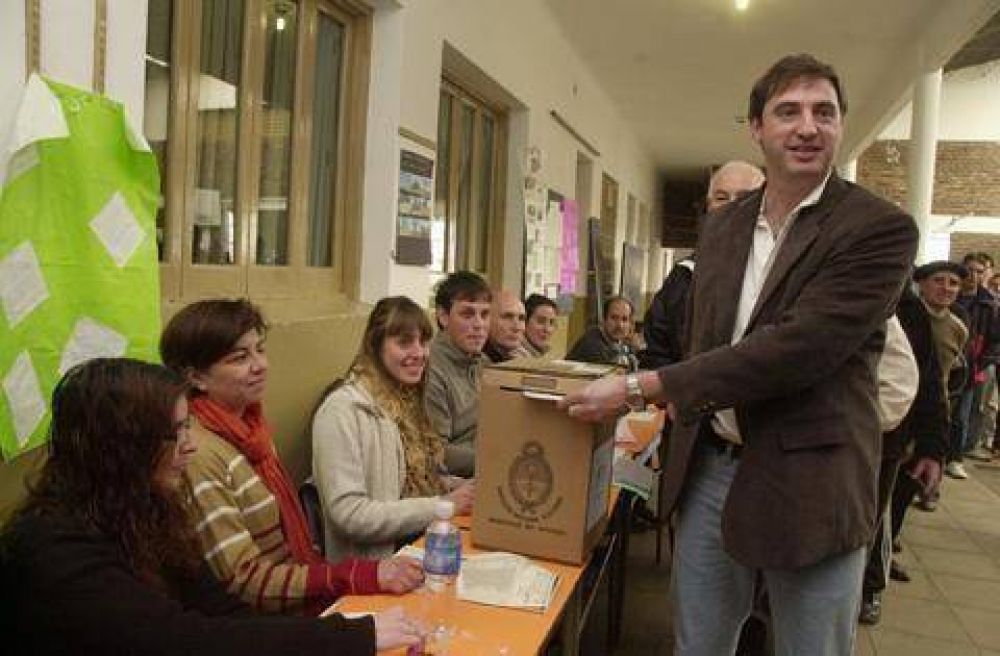 OSCAR LUCIANI:�Cada uno es responsable de lo que dice y de probarlo�