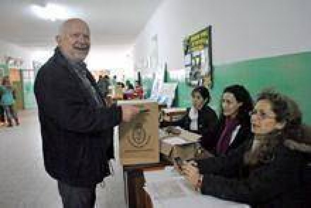 Jornada normal pese a algunos inconvenientes