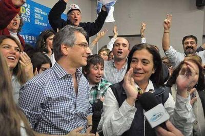 JOS� MAR�A ESEVERRI:�Es un estimulante respaldo de nuestra poblaci�n�