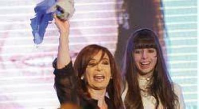 Cristina le sac� "un campo" al resto