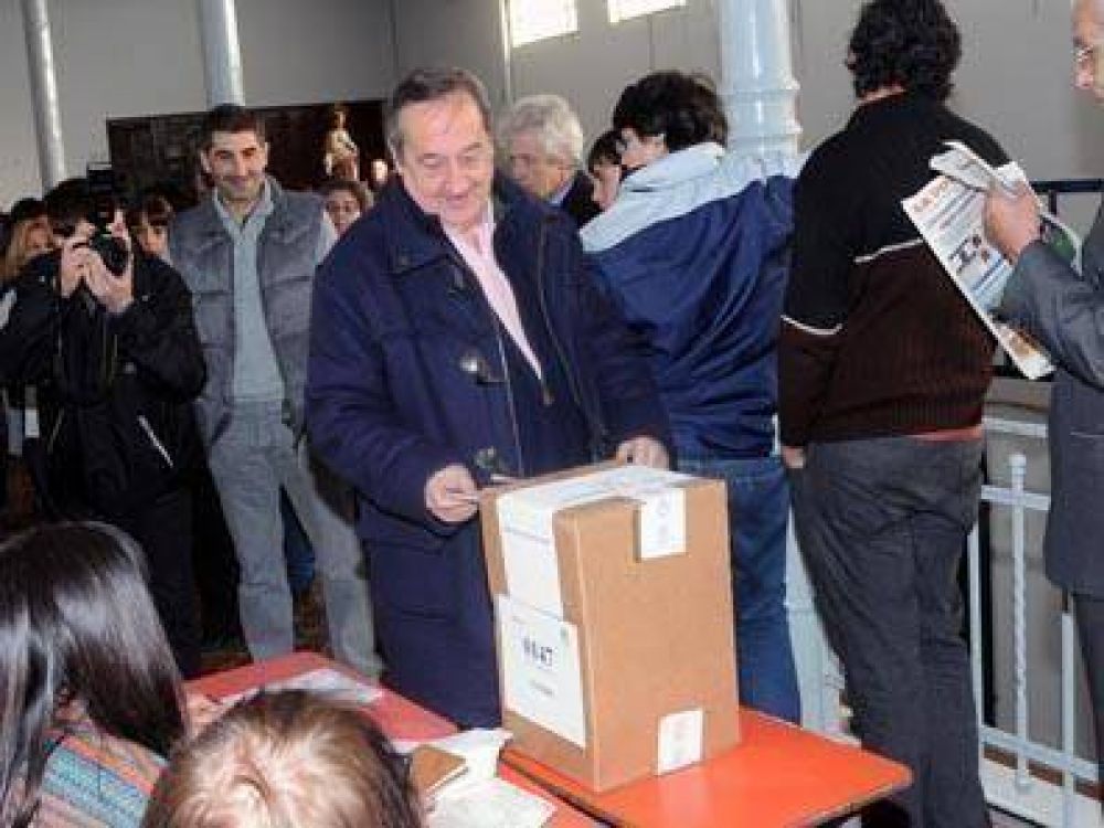 Lunghi obtuvo otro contundente respaldo en las urnas de las Primarias