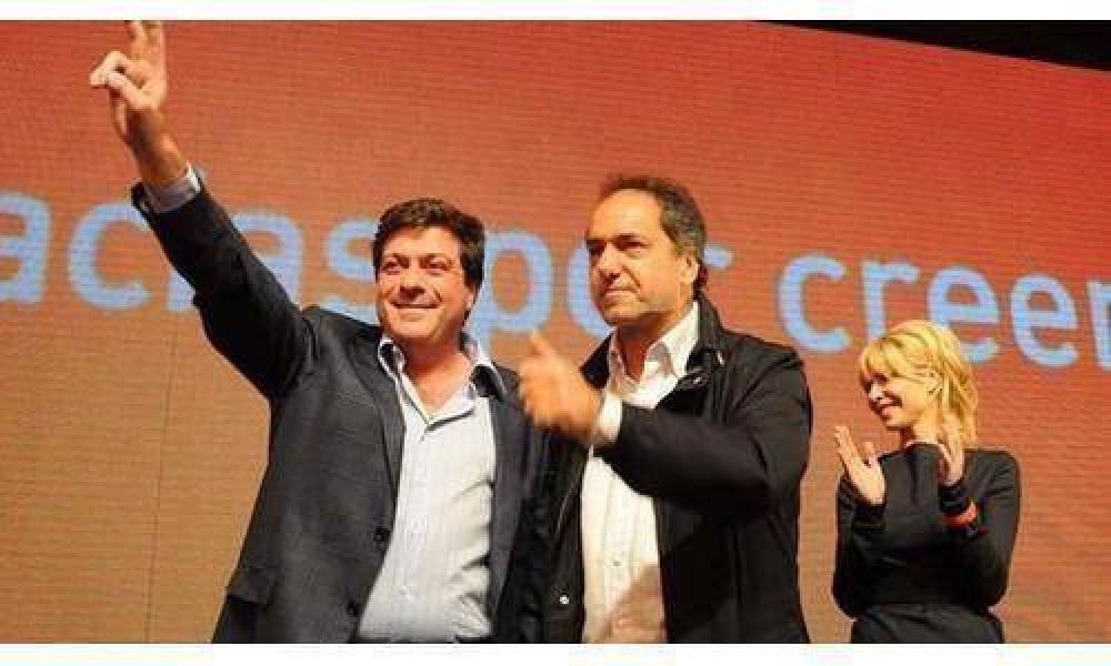 Scioli se impone por m�s de 50 % en Buenos Aires  