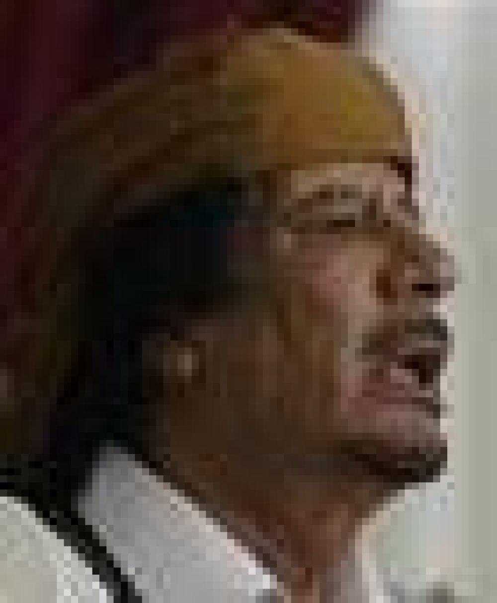 Gadafi, acorralado, llam� a sus seguidores a armarse para batallar contra los rebeldes