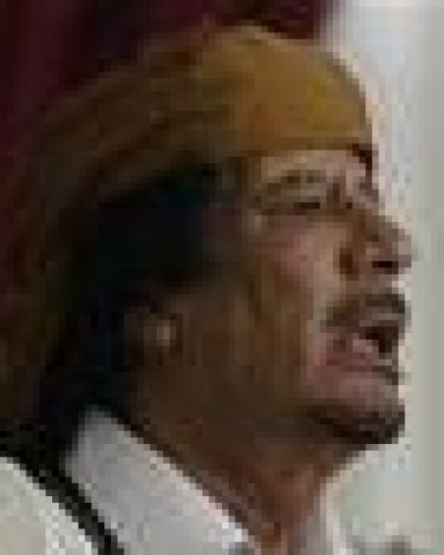 Gadafi, acorralado, llam� a sus seguidores a armarse para batallar contra los rebeldes