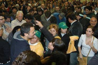 SAN MART�N - AMPLIO TRIUNFO DE DANIEL IVOSKUS 