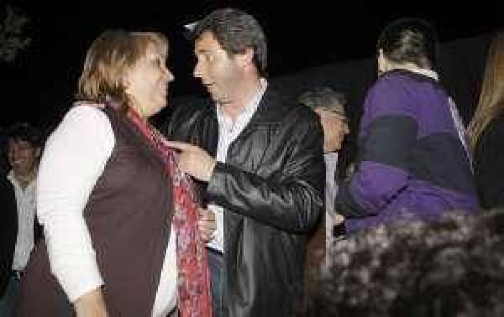 Ana Mar�a le quiere poner l�mites a Alvarez