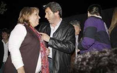 Ana Mar�a le quiere poner l�mites a Alvarez