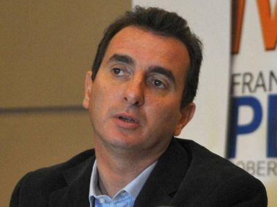 "Paco" P�rez le factur� a Rodr�guez Sa� por los puntanos que "vienen a solucionar problemas" de salud