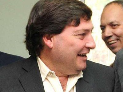 El intendente de Luj�n se baj� de la pelea por la reelecci�n y dijo que volver� en 2015, dentro del PJ