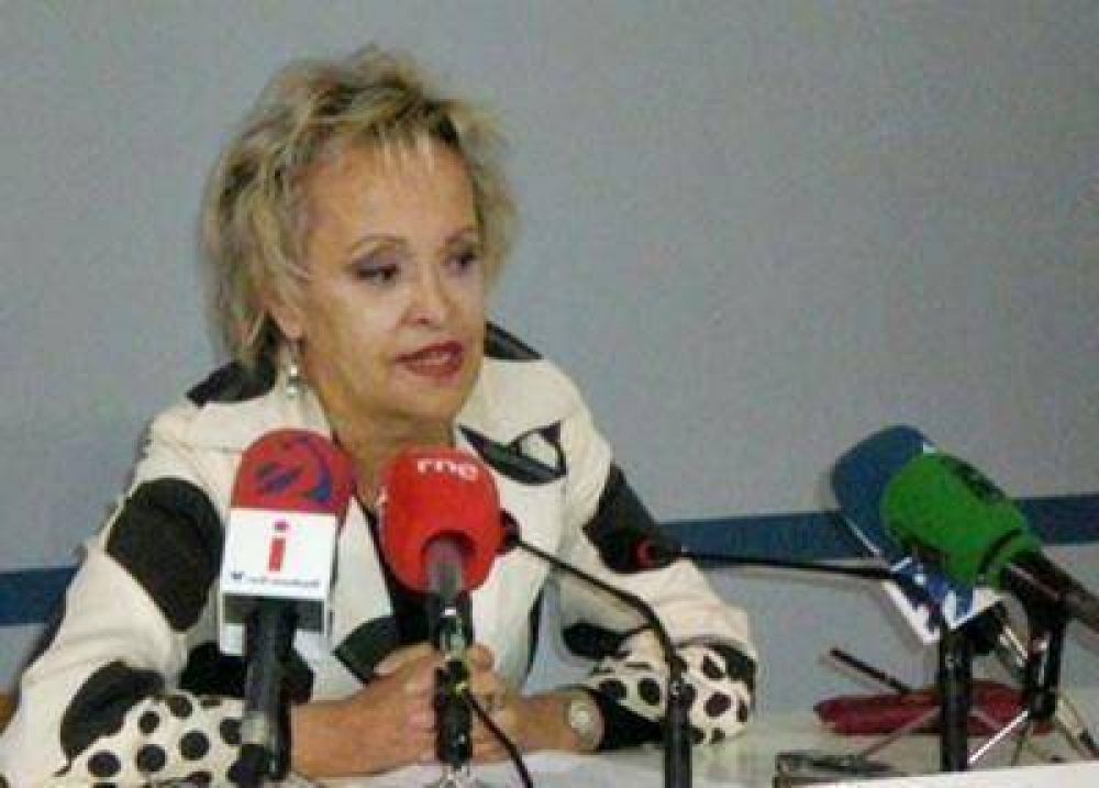 VISITA DE LA DELEGADA DEL GOBIERNO VASCO A LA CIUDAD