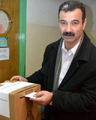 �Qu� le pasa a Salv�?....�Est� nervioso�?
