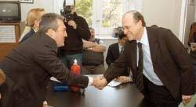 Breitenstein se reuni� con opositores