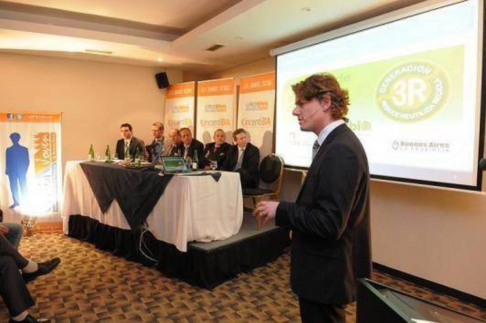 Nicol�s Scioli present� el concurso para emprendedores "IncentiBA"