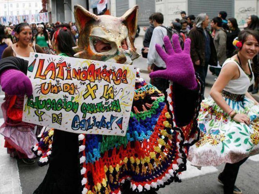 Con tomas, huelgas y condicionamientos, sigue el conflicto educativo en Chile