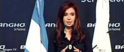 La Presidenta habl� con el intendente por videoconferencia