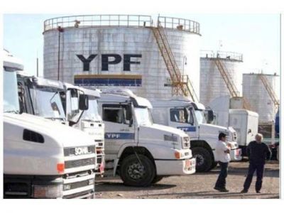 Piden precauci�n por camiones con combustible en la ciudad