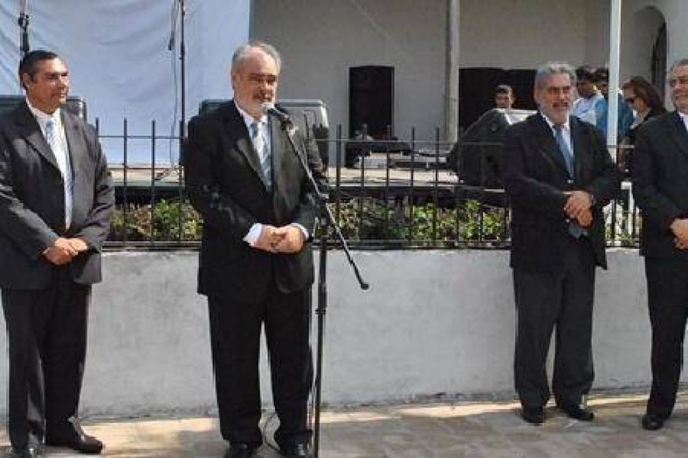 El gobernador acompa�� al pueblo sanroque�o en la celebraci�n de las Fiestas Patronales 	