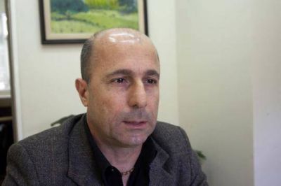Un productor frut�cola "debe invertir unos 10 mil d�lares anuales por hect�rea y contratar uno o dos trabajadores por hect�rea�