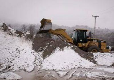 Comenz� el retiro de ceniza de los barrios 