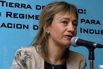 R�os busca mayor din�mica en su gabinete