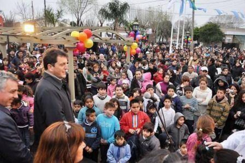 Rinc�n ya cuenta con la plaza �Facundo Cabral�