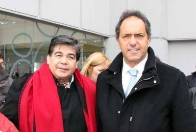 �El que pierde acompa�a, y aqu� estoy�