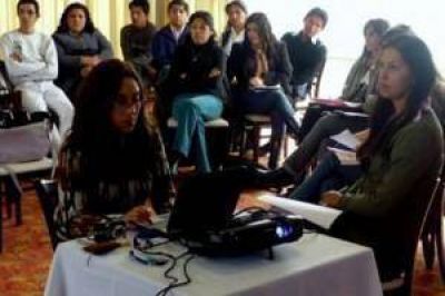 Evaluaron resultados de un encuentro Intercultural de Educaci�n