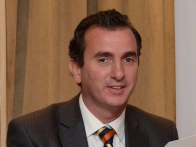 Despeg� el tren de octubre sin Jaque: los ultra k vienen a rescatar a P�rez con una marat�n de disertaciones 