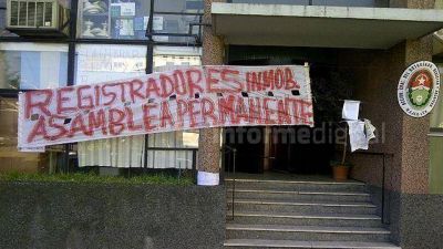 Trabajadores del Registro de la Propiedad llevan 8 d�as de paro