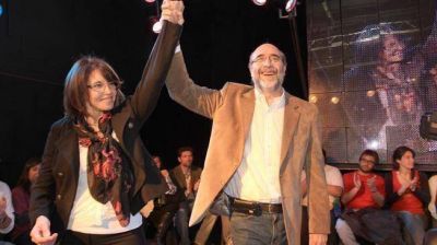 Respaldado por Sabbatella, Vicente lanz� su candidatura 