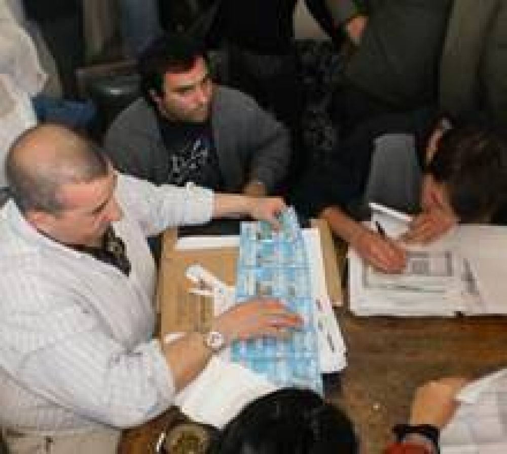 Hoy culminar� el escrutinio definitivo