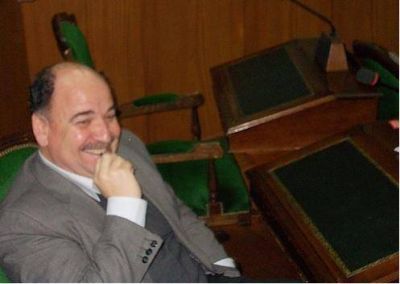 Ruiz: "A la UCR le dio verguenza Alfons�n, el PRO ocult� a Duhalde"