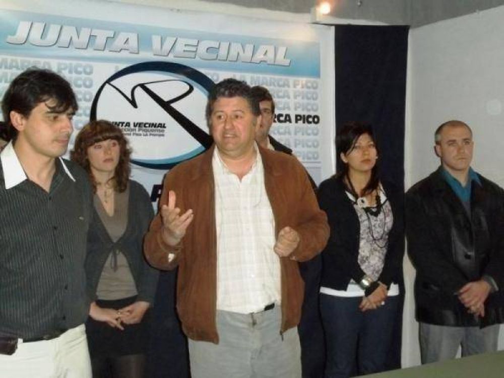 Passo present� su propuesta y su equipo
