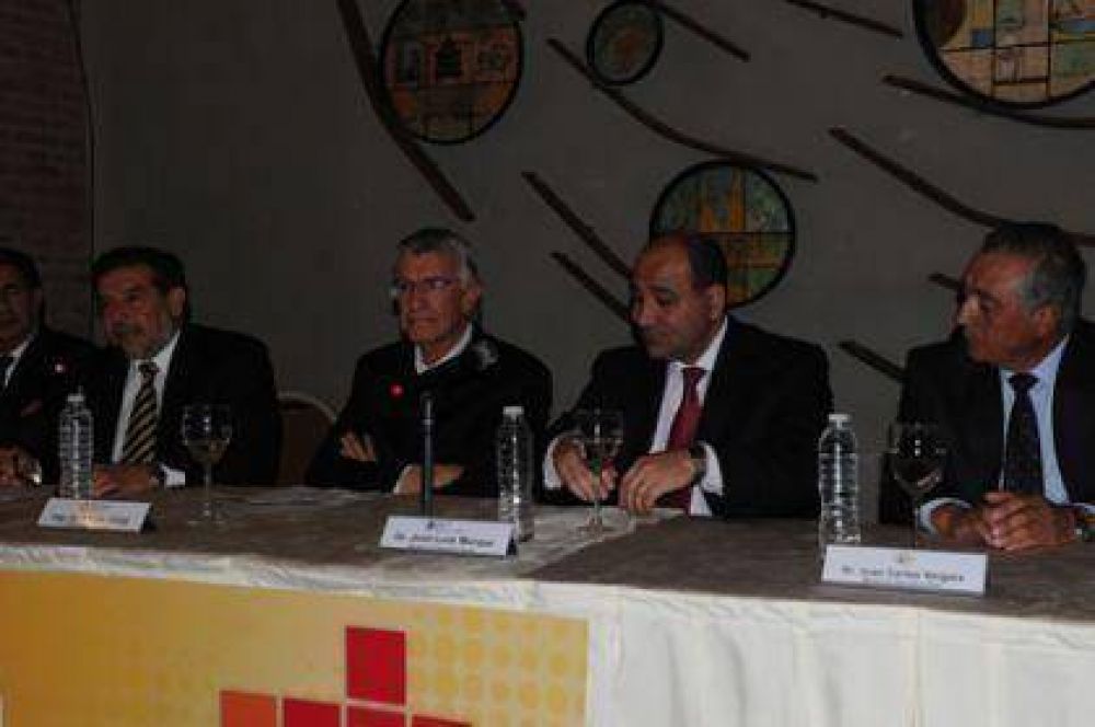 "ESTO ES UN PASO M�S QUE EST� DANDO EL PA�S HACIA ADELANTE" 