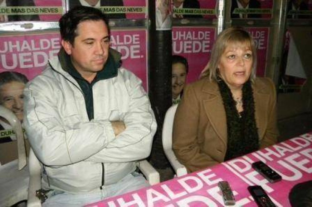 Jos� Benito Bustingorri y Adriana Lacunza:"Estamos esperanzados en poder conseguir los votos necesarios para llegar al piso electoral"