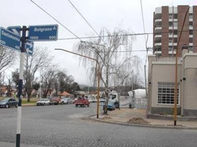 Instalan nuevos sem�foros en Avenida Santamarina y Belgrano 