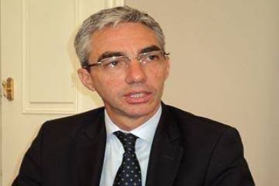 Meoni dijo que la gente �vota personas� y que en octubre sacar� m�s sufragios