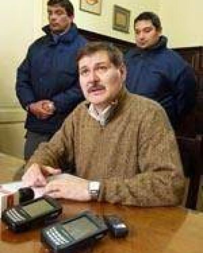 Anuncian mayor rigor para el control de los veh�culos en doble fila