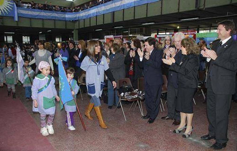 D�AZ P�REZ INAUGUR� LA MUESTRA DE CIENCIA Y TECNOLOG�A AVELONUS