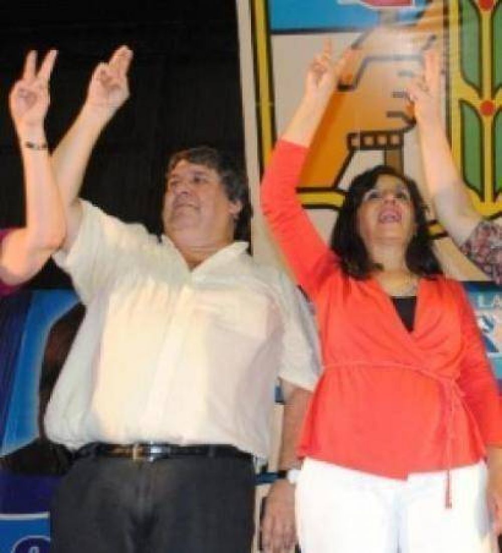 Mayans y De la Rosa festejaron como si nos les hubieran cortado